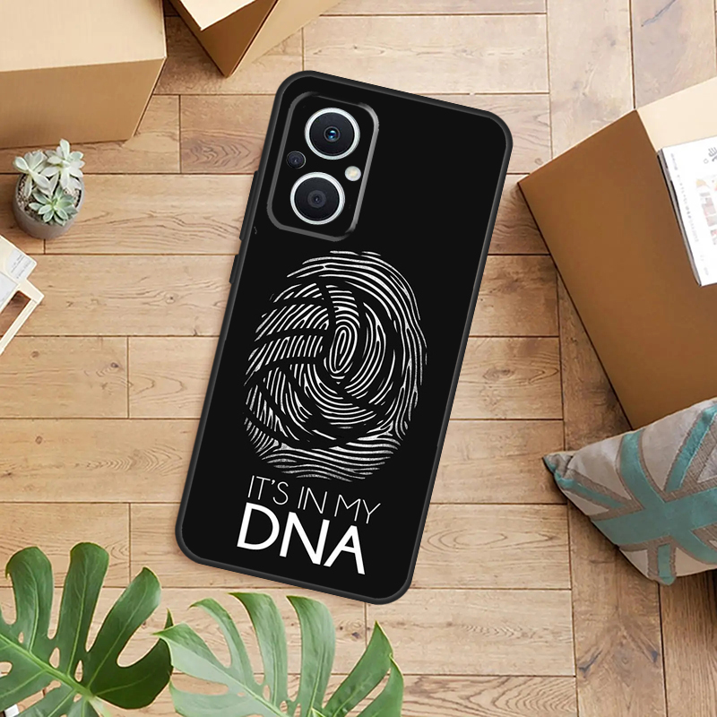 Custodia sportiva da pallavolo - Oppo Reno 12 recensione e prezzo
